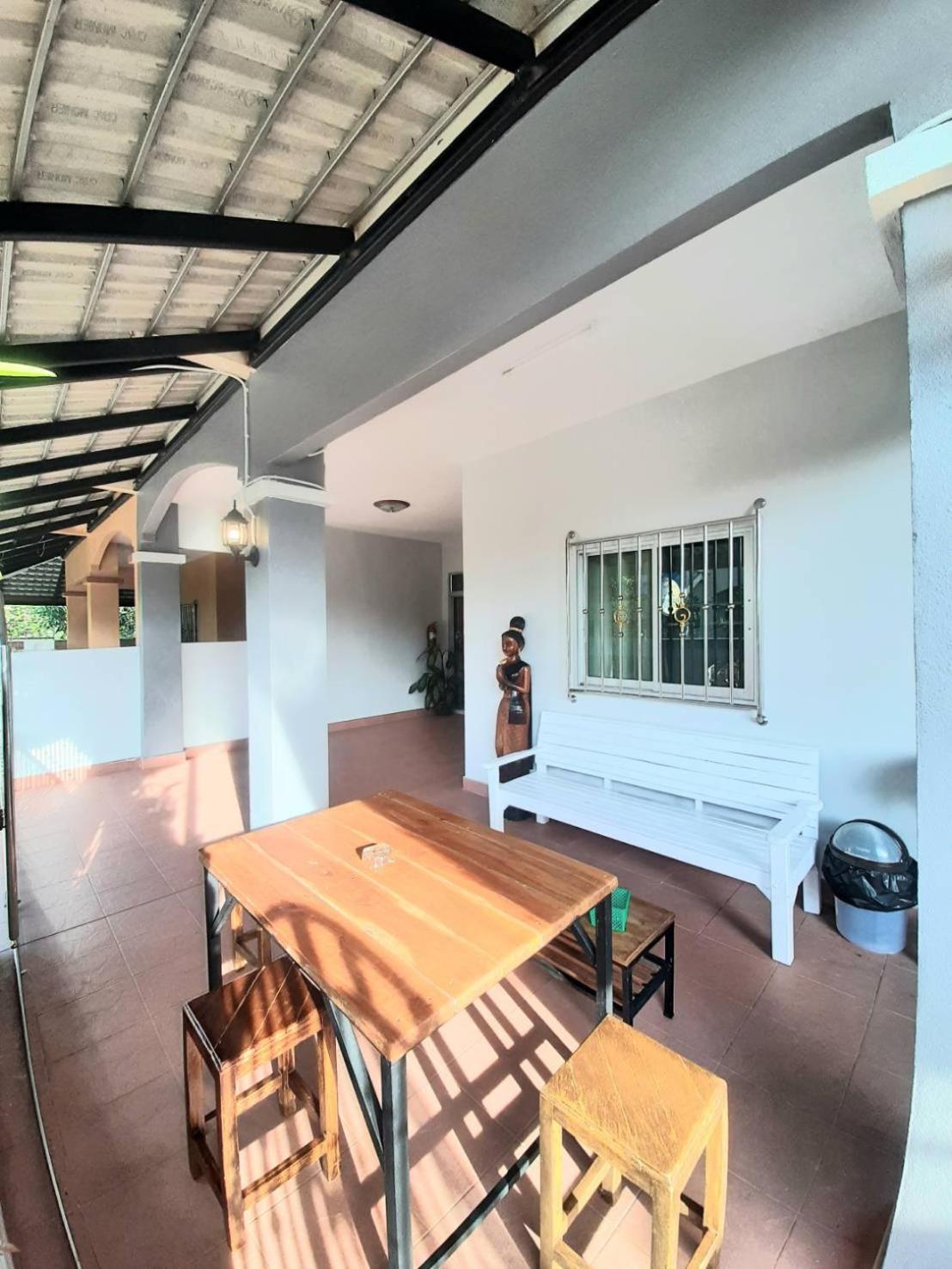 Rutcha Homestay Betong รัชชา โฮมสเตย์ เบตง Exterior photo