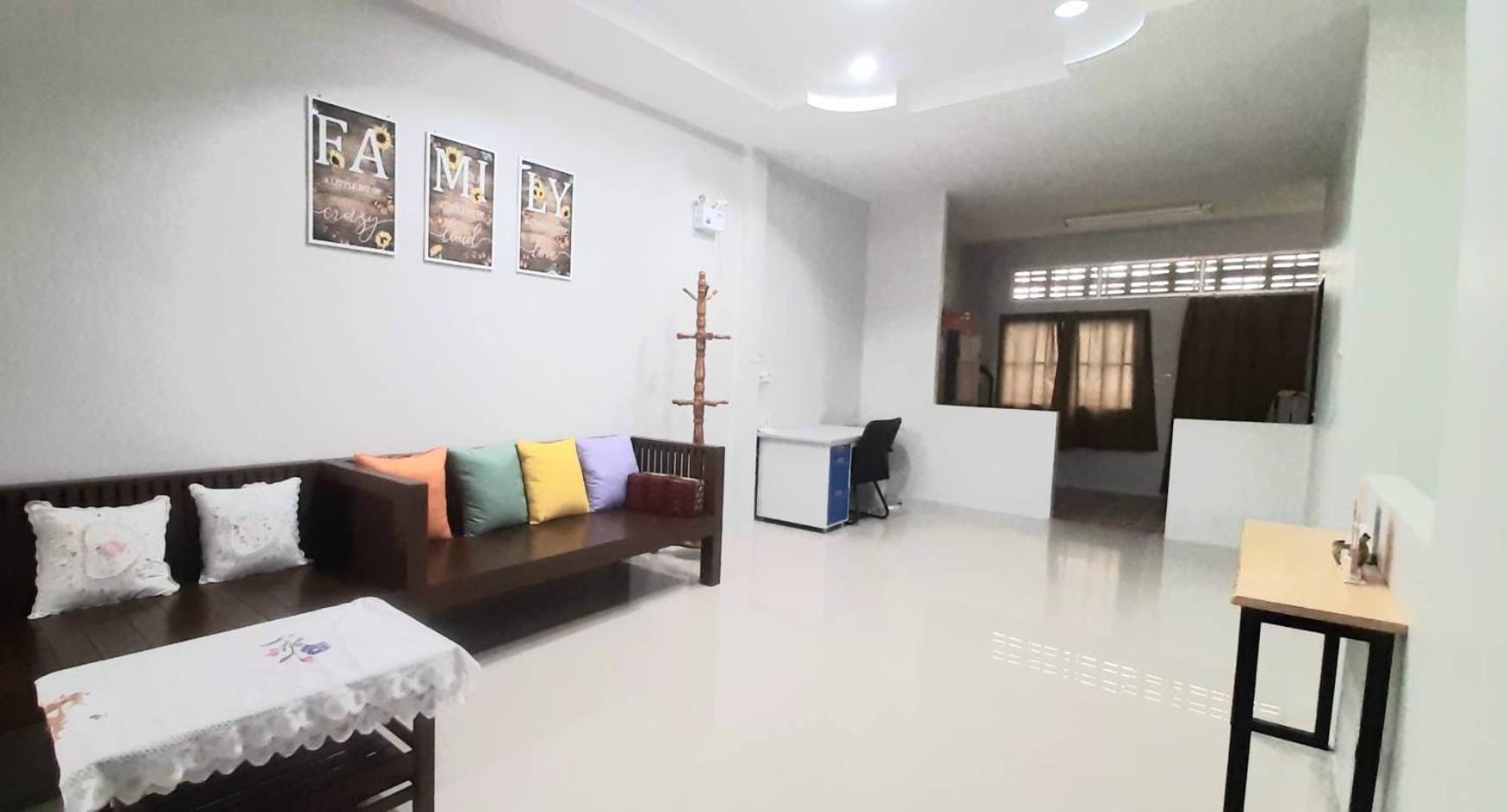 Rutcha Homestay Betong รัชชา โฮมสเตย์ เบตง Exterior photo